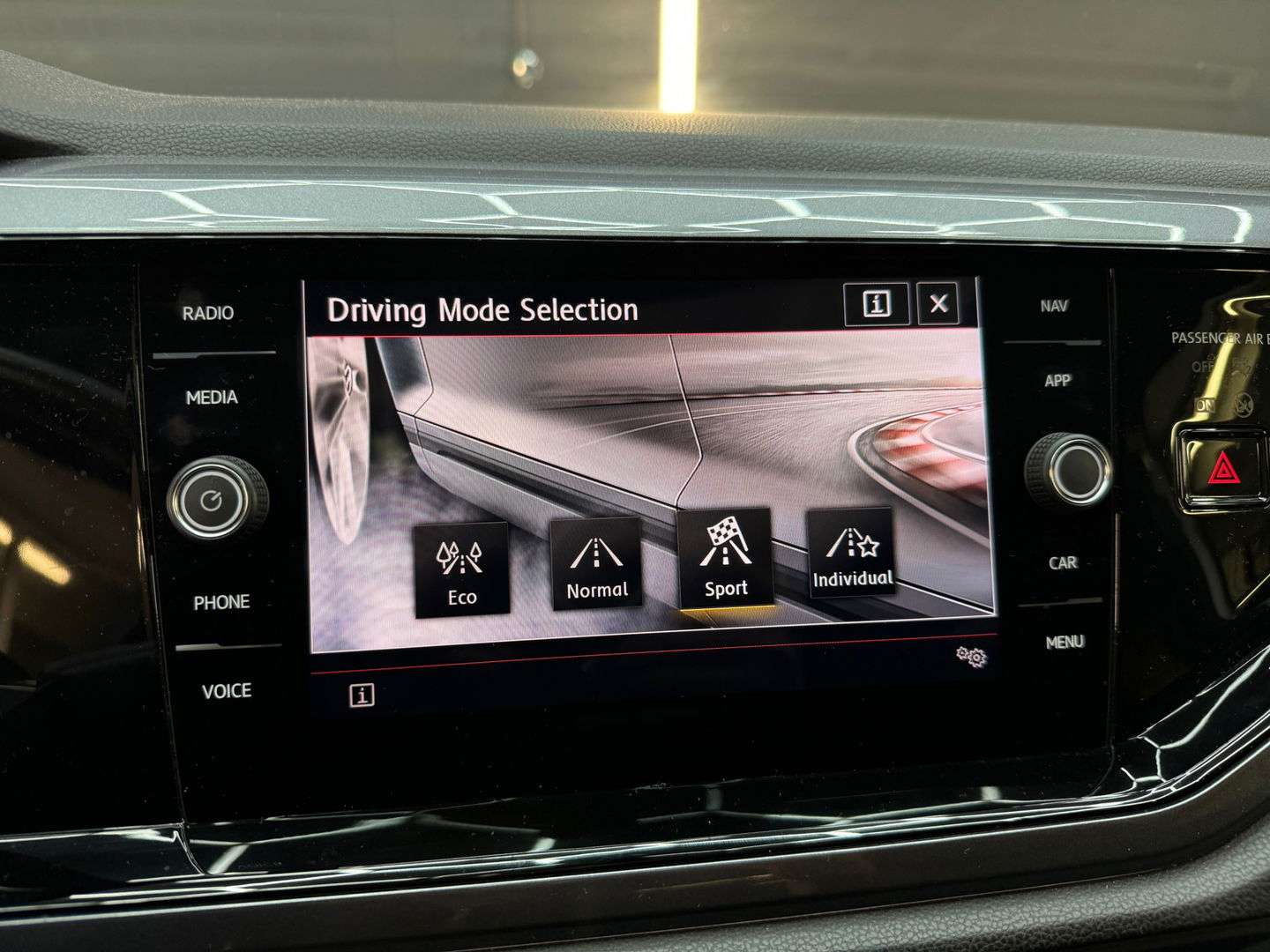 Volkswagen Polo 2.0 TSI GTI Pano|Beats|Sfeer|ACC|Virtual