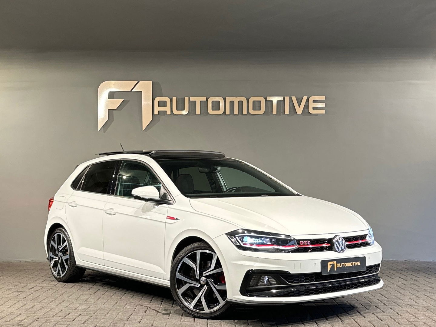 Volkswagen Polo 2.0 TSI GTI Pano|Beats|Sfeer|ACC|Virtual