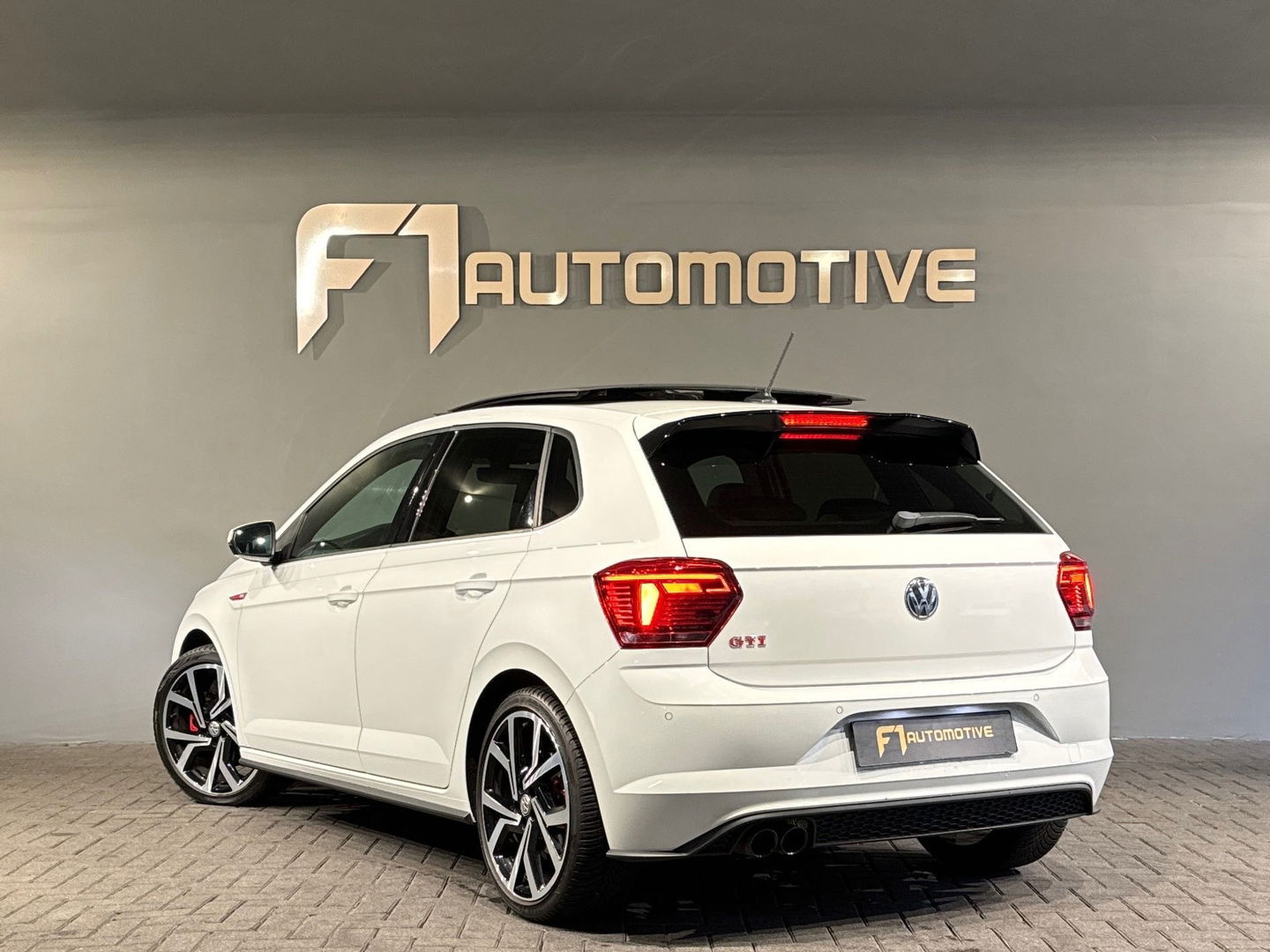 Volkswagen Polo 2.0 TSI GTI Pano|Beats|Sfeer|ACC|Virtual