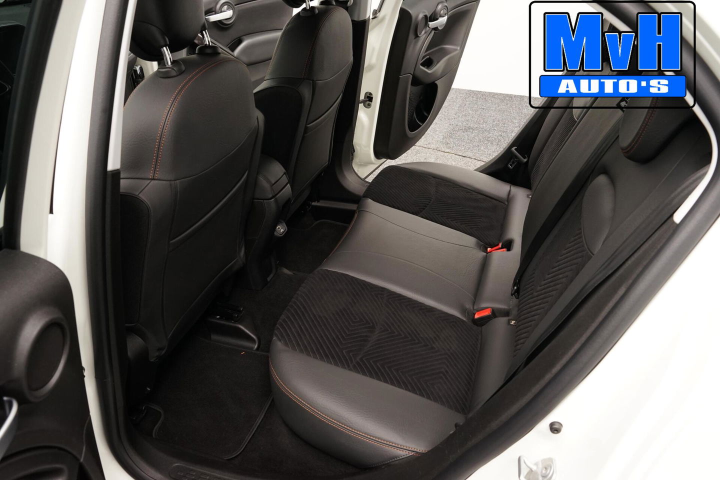 Fiat 500X Cross 1.3 GSE Cross 150PK|TREKH|LED|CAMERA|LEER