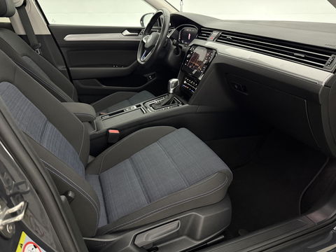 Volkswagen Passat 1.4 TSI PHEV GTE | SOH 90% | Pano | Adap. Cruise | Virtual | Massage | Stoelverw. | Camera | Keyless
