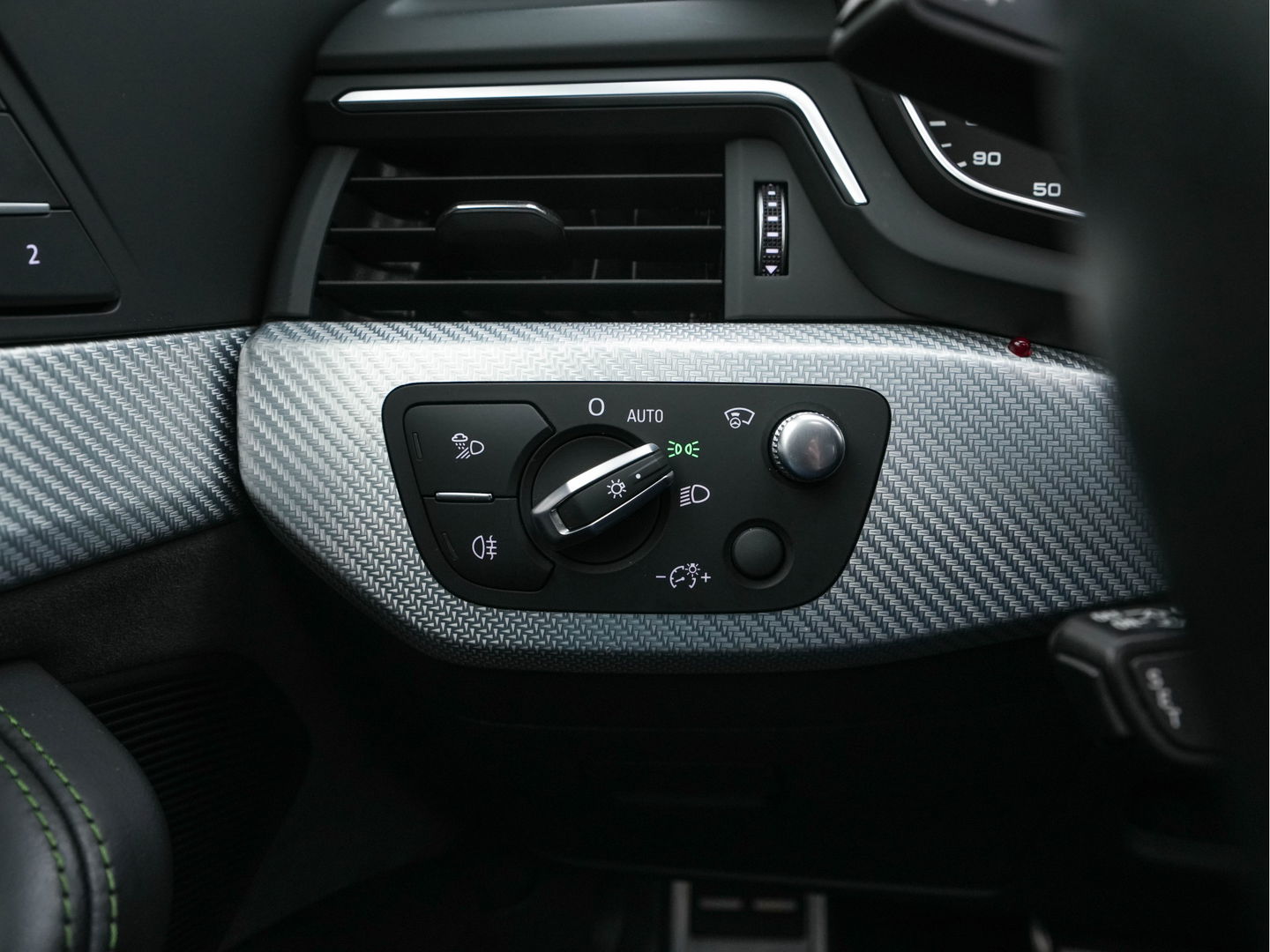 Audi RS4 2.9 TFSI quattro *MILLTEK | KERAMIK | APPLE-CARPLAY | PPF | ABT | B&O | 360-CAMERA | PANO | CARBON-PACK | HUD | SONOMA-GREEN | DEALER-AUTO*