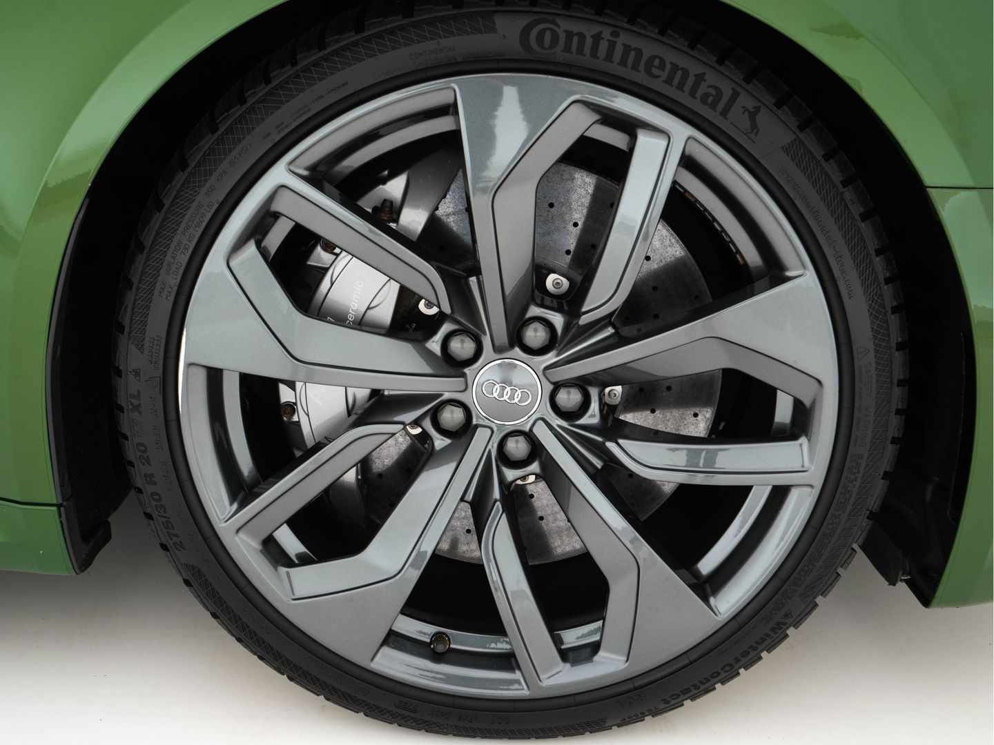 Audi RS4 2.9 TFSI quattro *MILLTEK | KERAMIK | APPLE-CARPLAY | PPF | ABT | B&O | 360-CAMERA | PANO | CARBON-PACK | HUD | SONOMA-GREEN | DEALER-AUTO*