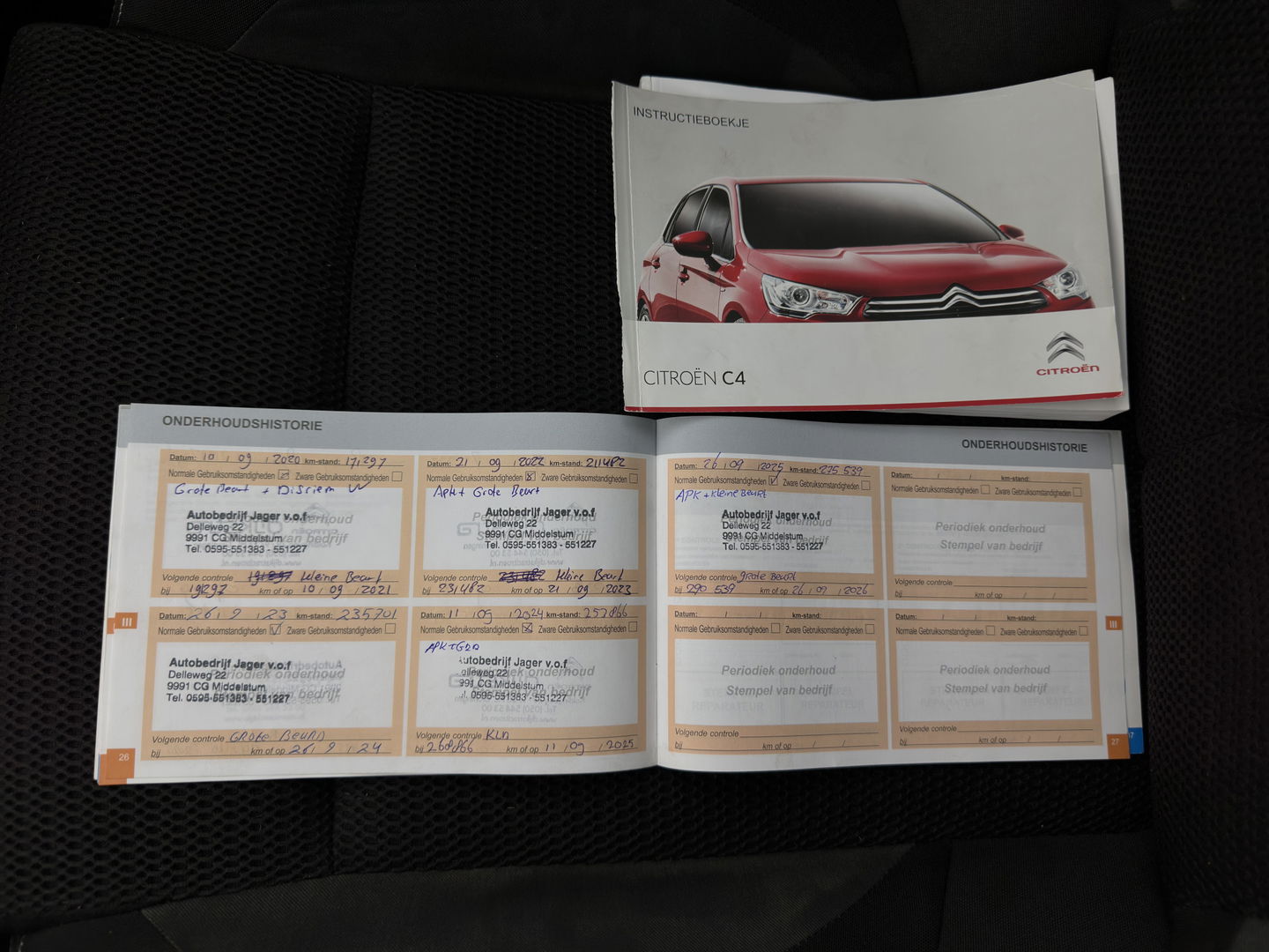 Citroën C4 1.6 BlueHDi Feel *PANO | SPORT-SEATS | PDC | PRIVACY-GLASS | ECC | CRUISE | TOWBAR*