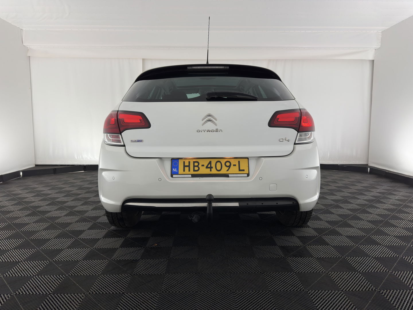 Citroën C4 1.6 BlueHDi Feel *PANO | SPORT-SEATS | PDC | PRIVACY-GLASS | ECC | CRUISE | TOWBAR*