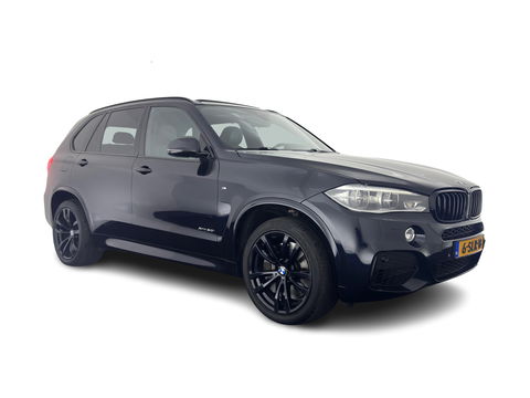 BMW X5 xDrive50i M-Sport High Executive [ 7-pers. ] Aut. *PANO | LUXURY-LEATHER | FULL-LED | HEAD-UP | MEMORY-PACK | DIGI-COCKPIT | KEYLESS | CAMERA | NAVI-FULLMAP | AMBIENT-LIGHT | HEATED-COMFORTSEATS | SHIFT-PADDLES | PRIVACY-GLASS | TOWBAR