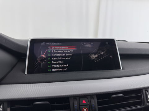 BMW X5 xDrive50i M-Sport High Executive [ 7-pers. ] Aut. *PANO | LUXURY-LEATHER | FULL-LED | HEAD-UP | MEMORY-PACK | DIGI-COCKPIT | KEYLESS | CAMERA | NAVI-FULLMAP | AMBIENT-LIGHT | HEATED-COMFORTSEATS | SHIFT-PADDLES | PRIVACY-GLASS | TOWBAR