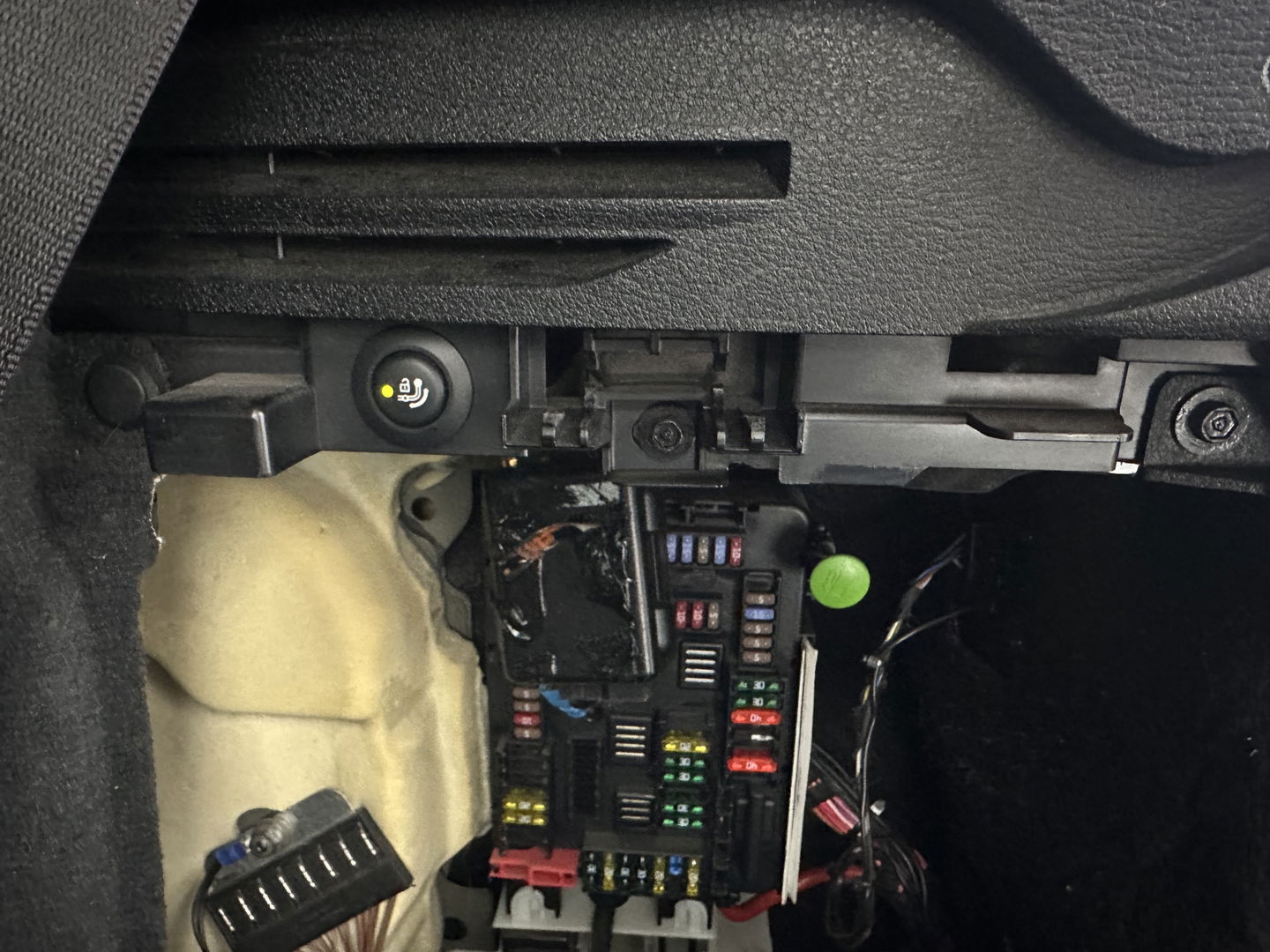 BMW X5 xDrive50i M-Sport High Executive [ 7-pers. ] Aut. *PANO | LUXURY-LEATHER | FULL-LED | HEAD-UP | MEMORY-PACK | DIGI-COCKPIT | KEYLESS | CAMERA | NAVI-FULLMAP | AMBIENT-LIGHT | HEATED-COMFORTSEATS | SHIFT-PADDLES | PRIVACY-GLASS | TOWBAR