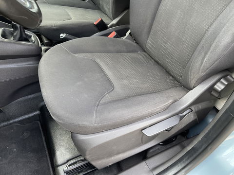 Ford Transit Courier 1.5 TDCI Limited / euro 6 diesel / bpm vrij / vaste prijs rijklaar € 8950 ex btw / airco / cruise / navigatie / grijs blauw metallic / parkeersensoren achter !