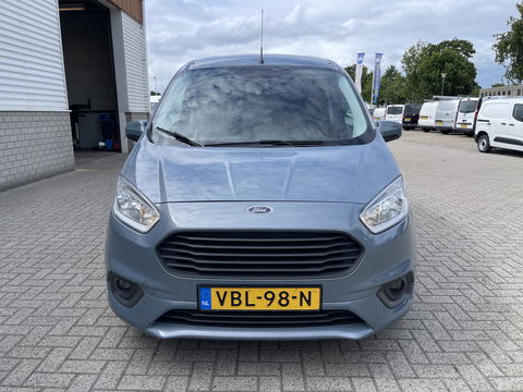 Ford Transit Courier 1.5 TDCI Limited / euro 6 diesel / bpm vrij / vaste prijs rijklaar € 8950 ex btw / airco / cruise / navigatie / grijs blauw metallic / parkeersensoren achter !