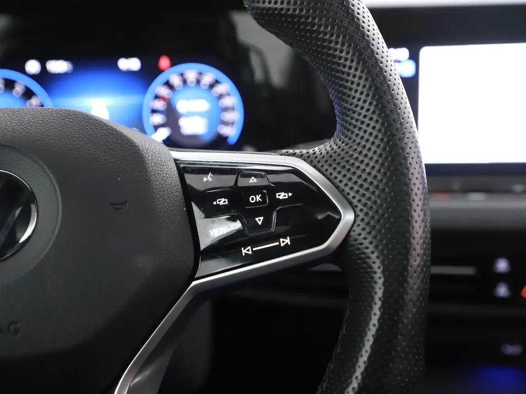 Volkswagen Golf 1.5 eTSI R-Line Pano Harman/Kardon Sfeer NAP