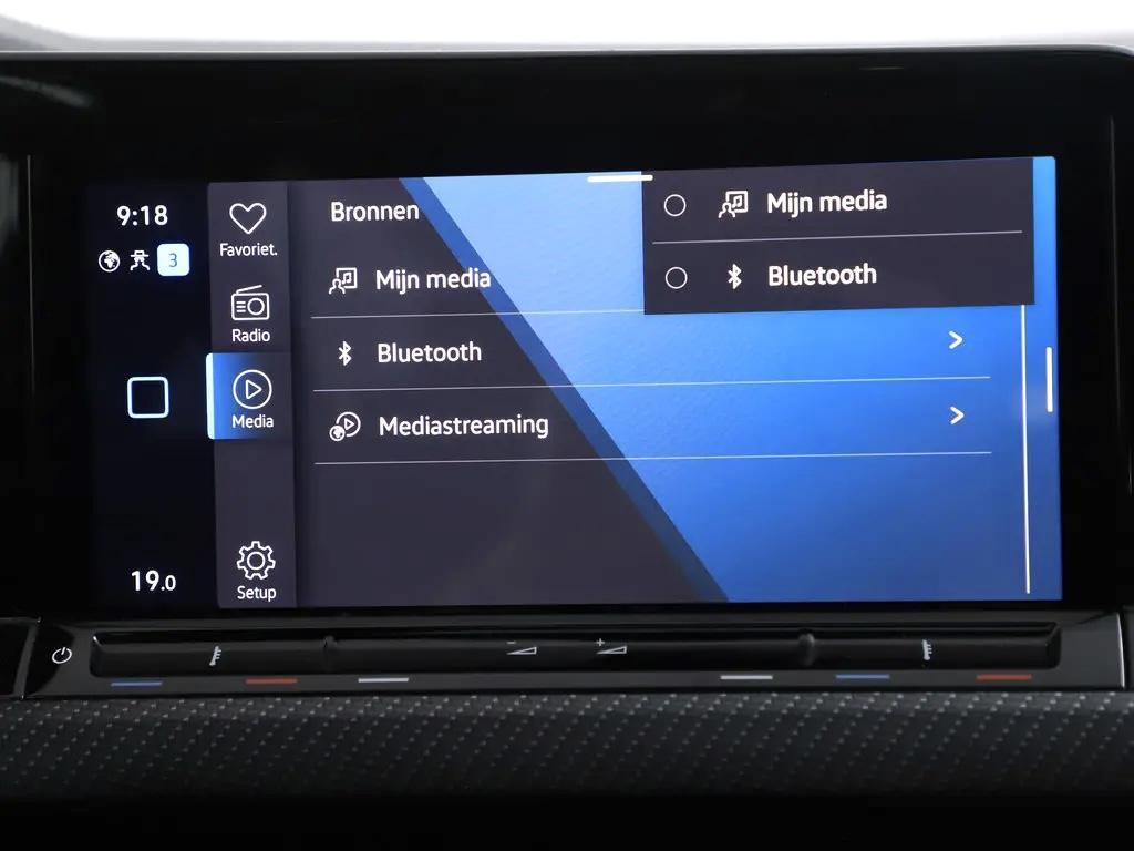 Volkswagen Golf 1.5 eTSI R-Line Pano Harman/Kardon Sfeer NAP