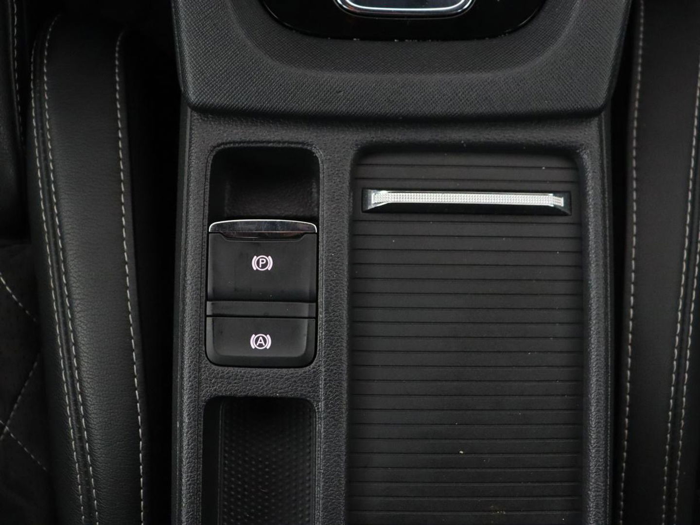 Škoda Octavia 1.4 TSI RS iV PHEV Business | Panoramadak | Head-Up | Leder/Alcantara | Stoelverwarming | Memory | Camera | Carplay | Matrix LED | Achterbankverwarming | Adaptive cruise | Plug In