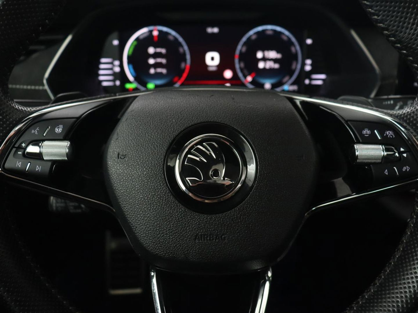 Škoda Octavia 1.4 TSI RS iV PHEV Business | Panoramadak | Head-Up | Leder/Alcantara | Stoelverwarming | Memory | Camera | Carplay | Matrix LED | Achterbankverwarming | Adaptive cruise | Plug In