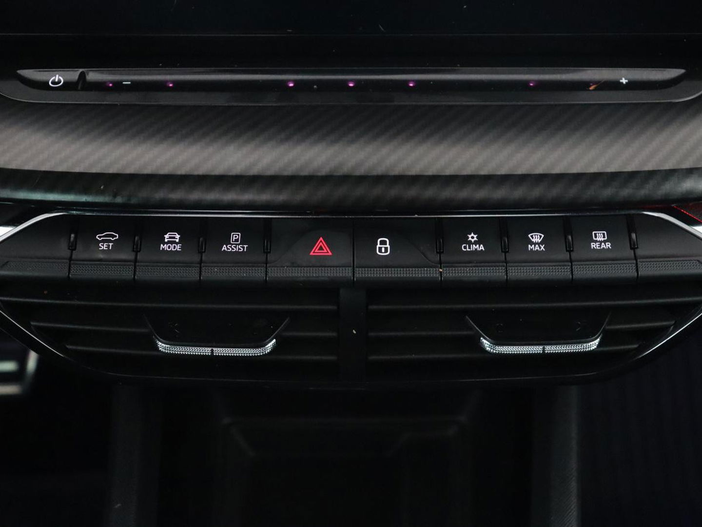 Škoda Octavia 1.4 TSI RS iV PHEV Business | Panoramadak | Head-Up | Leder/Alcantara | Stoelverwarming | Memory | Camera | Carplay | Matrix LED | Achterbankverwarming | Adaptive cruise | Plug In