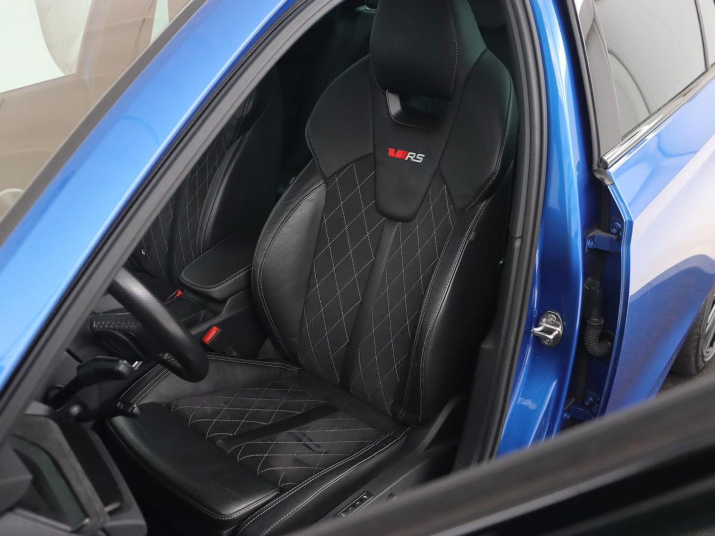 Škoda Octavia 1.4 TSI RS iV PHEV Business | Panoramadak | Head-Up | Leder/Alcantara | Stoelverwarming | Memory | Camera | Carplay | Matrix LED | Achterbankverwarming | Adaptive cruise | Plug In