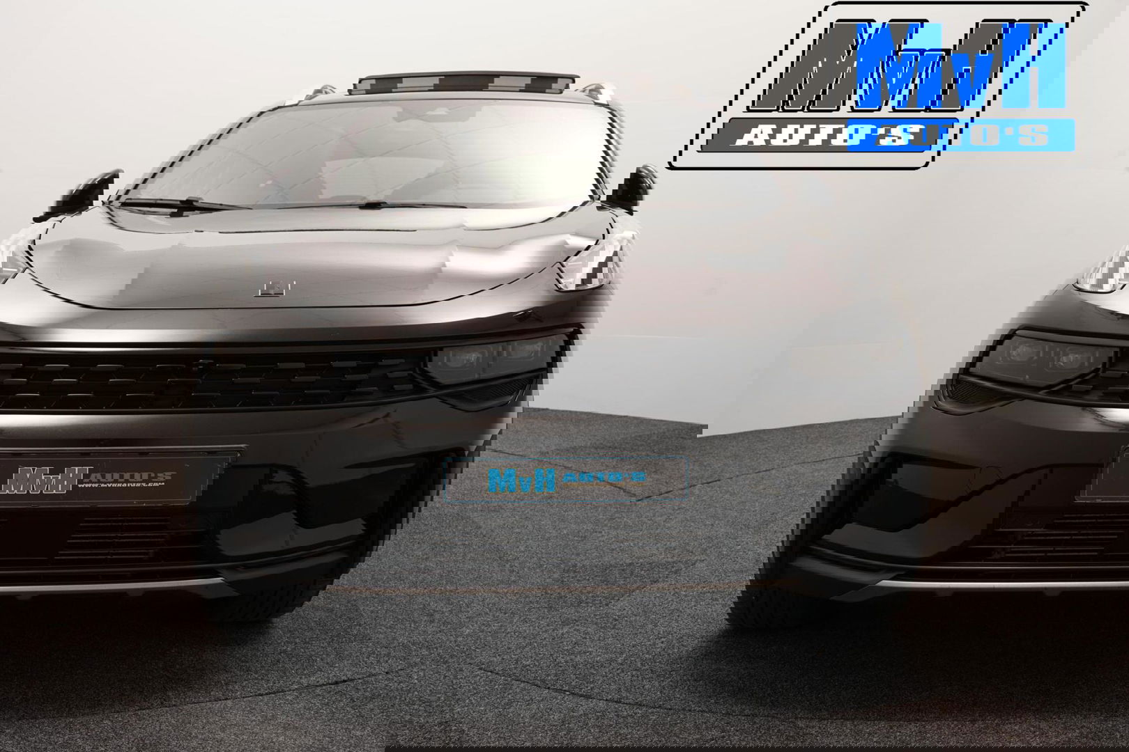 Lynk & Co 01 1.5 Plug-in Hybride|FULL BLACK|ZWARTE.HEMEL|NAP