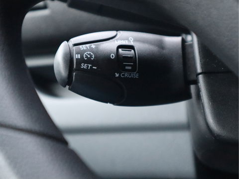 Toyota PROACE Electric Worker 50 kWh Snelladen SoH 94,9 % L3 Extra lang - NL Auto - Trekhaak