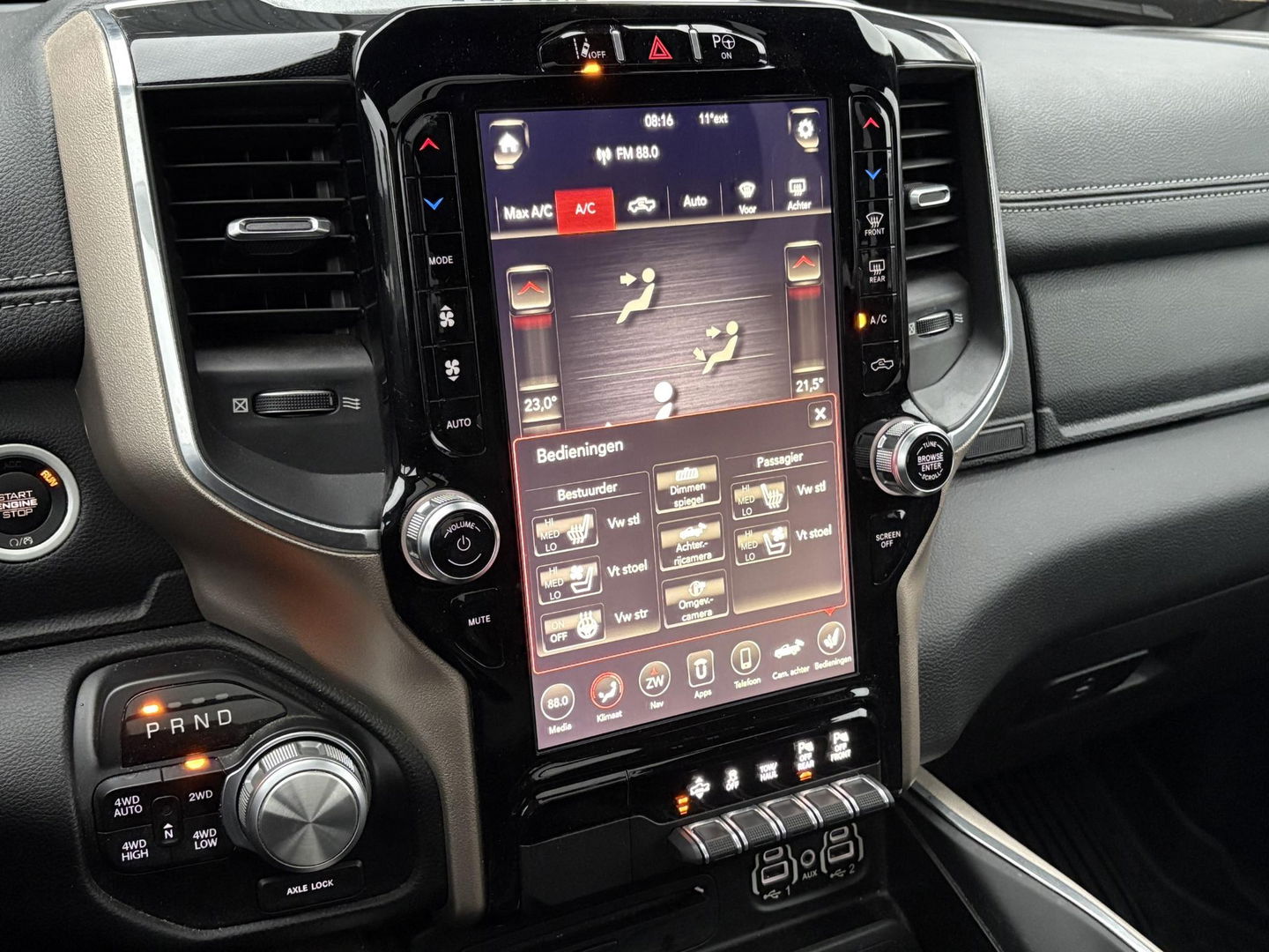 Dodge Ram Pick-Up 1500 5.7 V8 Laramie Crew Cab NIGHT PACK | LEDER/ALCANTARA | ADAPTIVE CRUISE | LED | 360 CAMERA