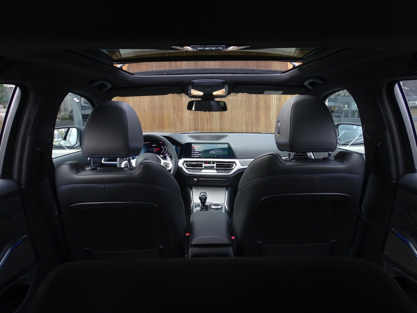 BMW 3 Serie Touring 330e 292PK High Exc. / M-Sport Individual / laser