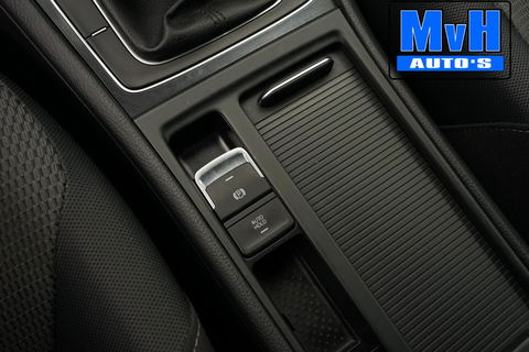 Volkswagen Golf 1.0 TSI Comfortline|ACC|TREKHAAK|PDC|CARPLAY