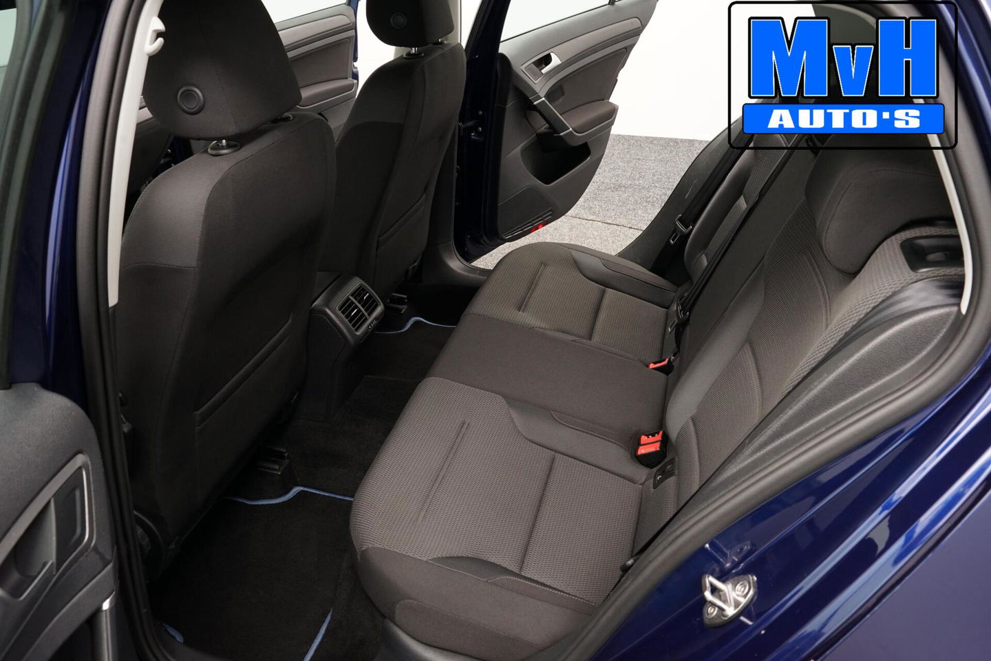 Volkswagen Golf 1.0 TSI Comfortline|ACC|TREKHAAK|PDC|CARPLAY