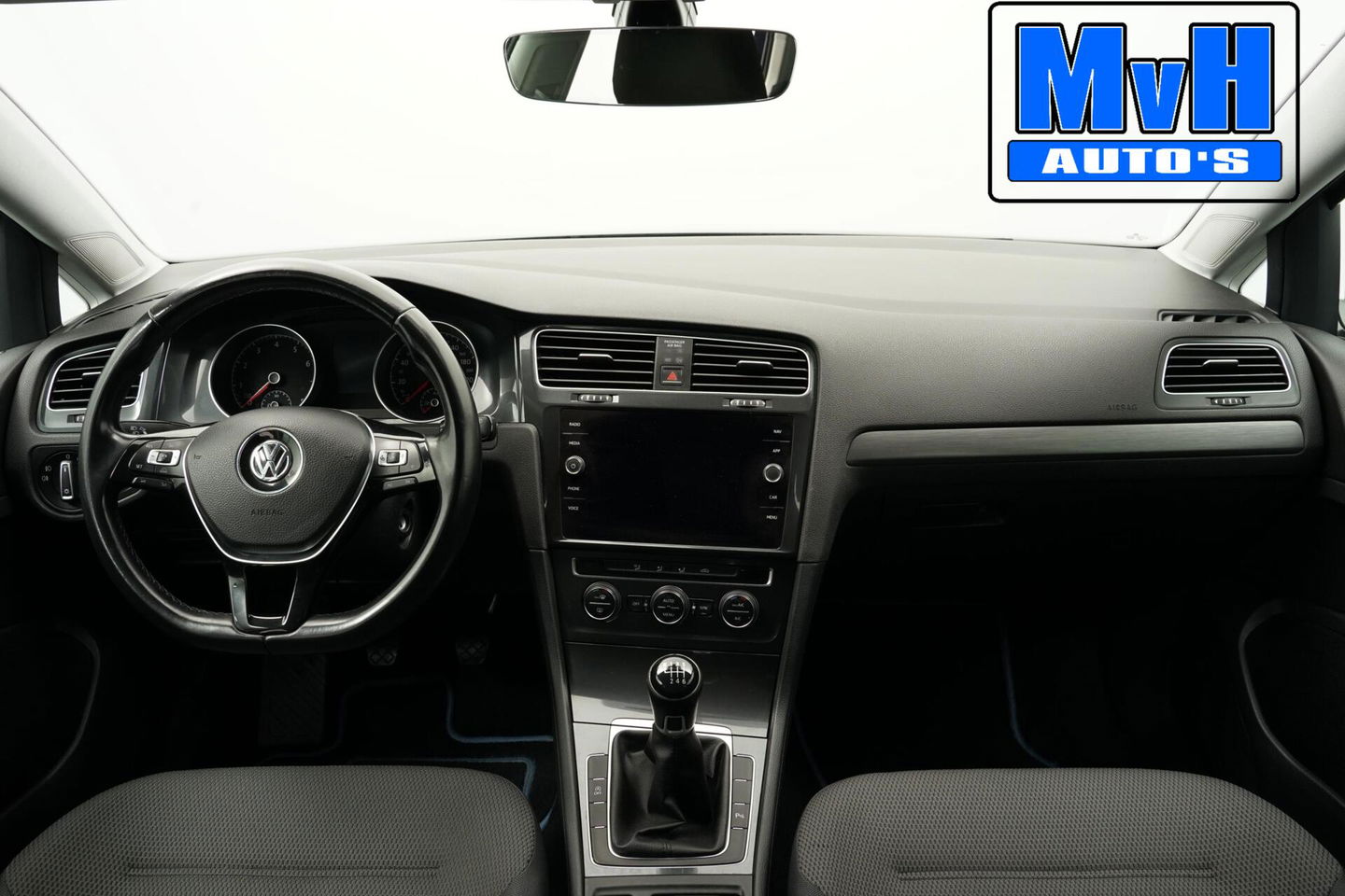 Volkswagen Golf 1.0 TSI Comfortline|ACC|TREKHAAK|PDC|CARPLAY