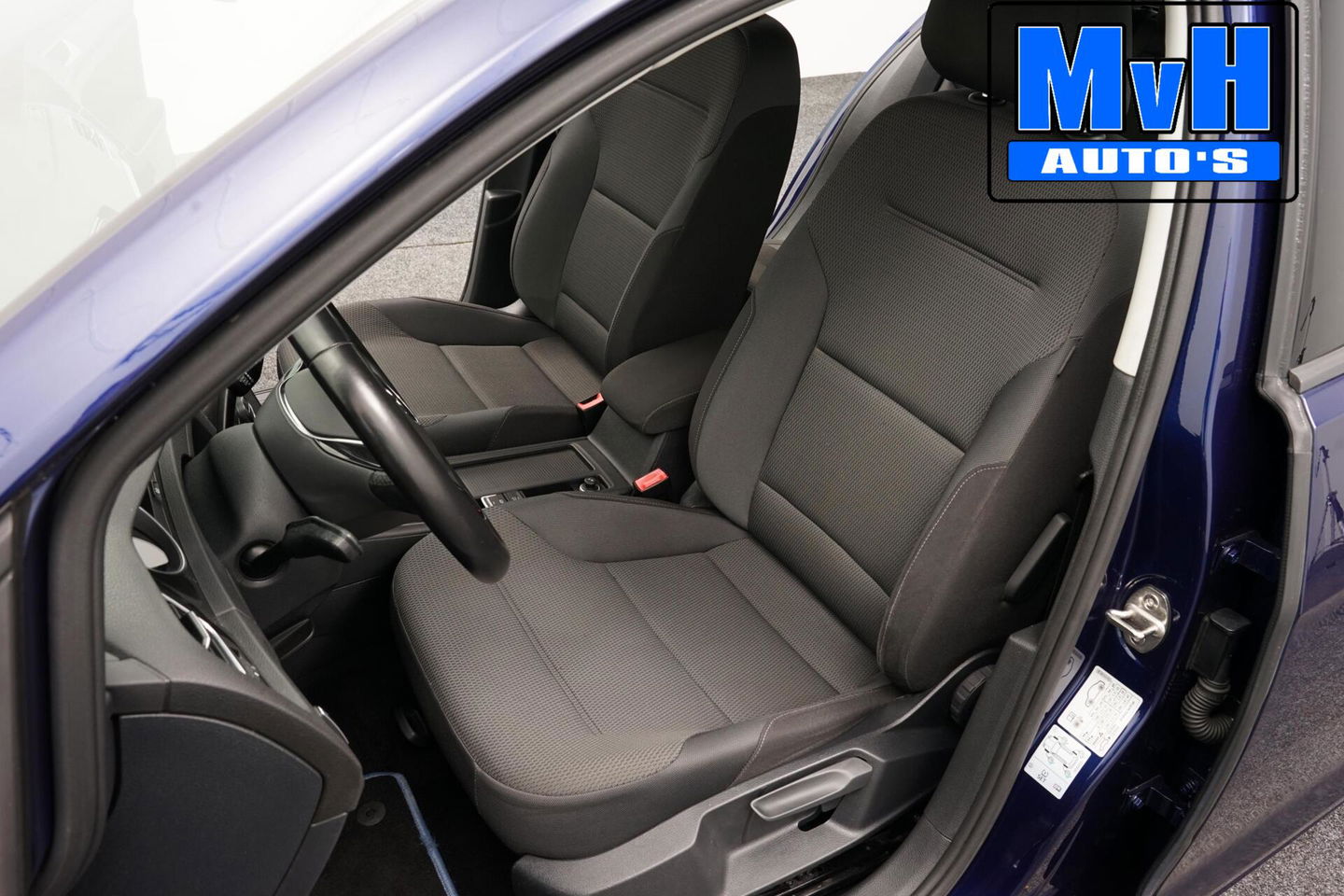 Volkswagen Golf 1.0 TSI Comfortline|ACC|TREKHAAK|PDC|CARPLAY