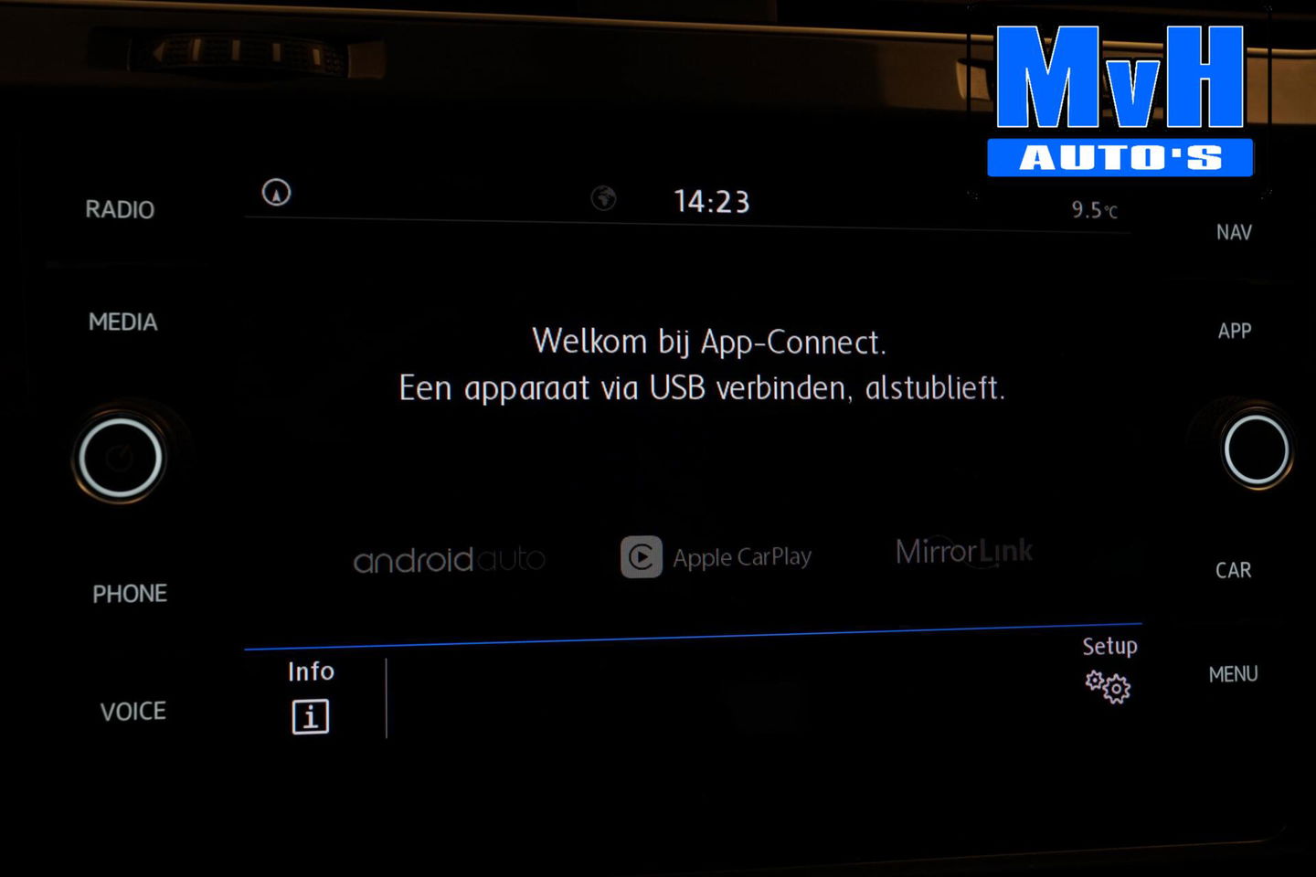 Volkswagen Golf 1.0 TSI Comfortline|ACC|TREKHAAK|PDC|CARPLAY