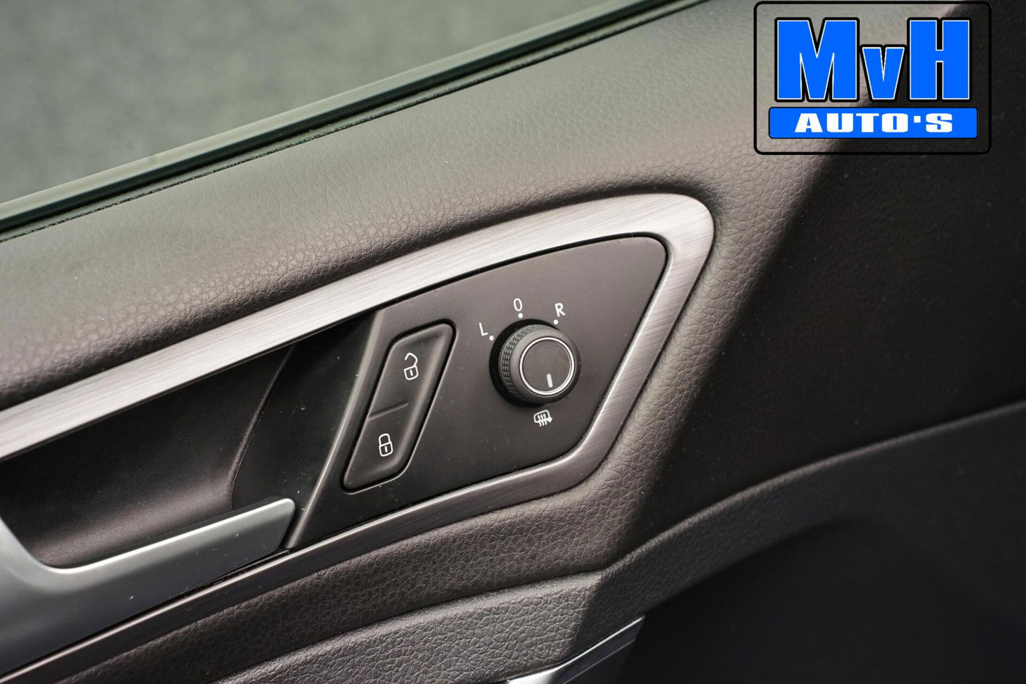 Volkswagen Golf 1.0 TSI Comfortline|ACC|TREKHAAK|PDC|CARPLAY