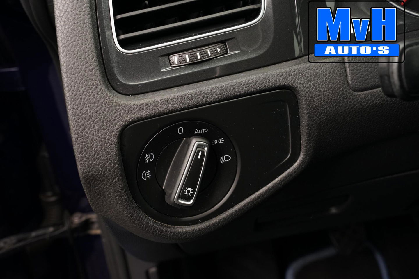 Volkswagen Golf 1.0 TSI Comfortline|ACC|TREKHAAK|PDC|CARPLAY