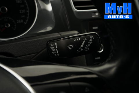 Volkswagen Golf 1.0 TSI Comfortline|ACC|TREKHAAK|PDC|CARPLAY