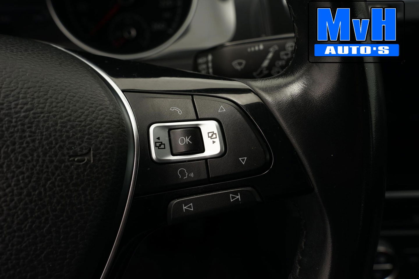 Volkswagen Golf 1.0 TSI Comfortline|ACC|TREKHAAK|PDC|CARPLAY