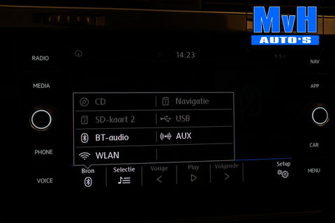 Volkswagen Golf 1.0 TSI Comfortline|ACC|TREKHAAK|PDC|CARPLAY