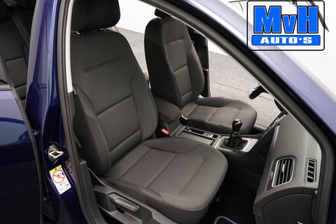 Volkswagen Golf 1.0 TSI Comfortline|ACC|TREKHAAK|PDC|CARPLAY