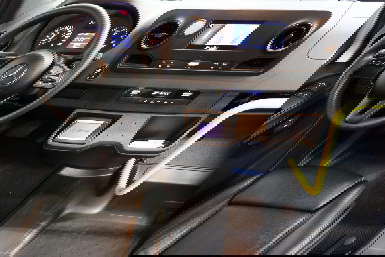 Mercedes-Benz Sprinter Tourer 314 CDI ROLSTOEL 9 PERS BIERMAN OMBOUW