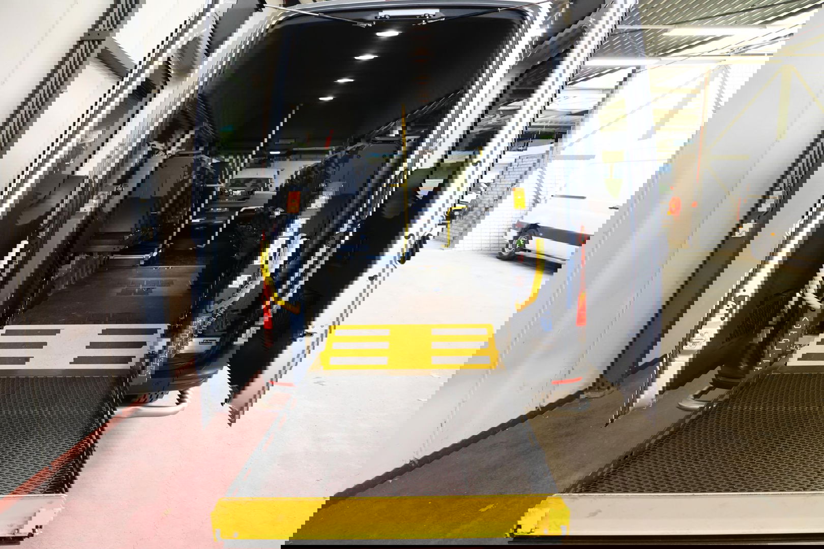 Mercedes-Benz Sprinter Tourer 314 CDI ROLSTOEL 9 PERS BIERMAN OMBOUW