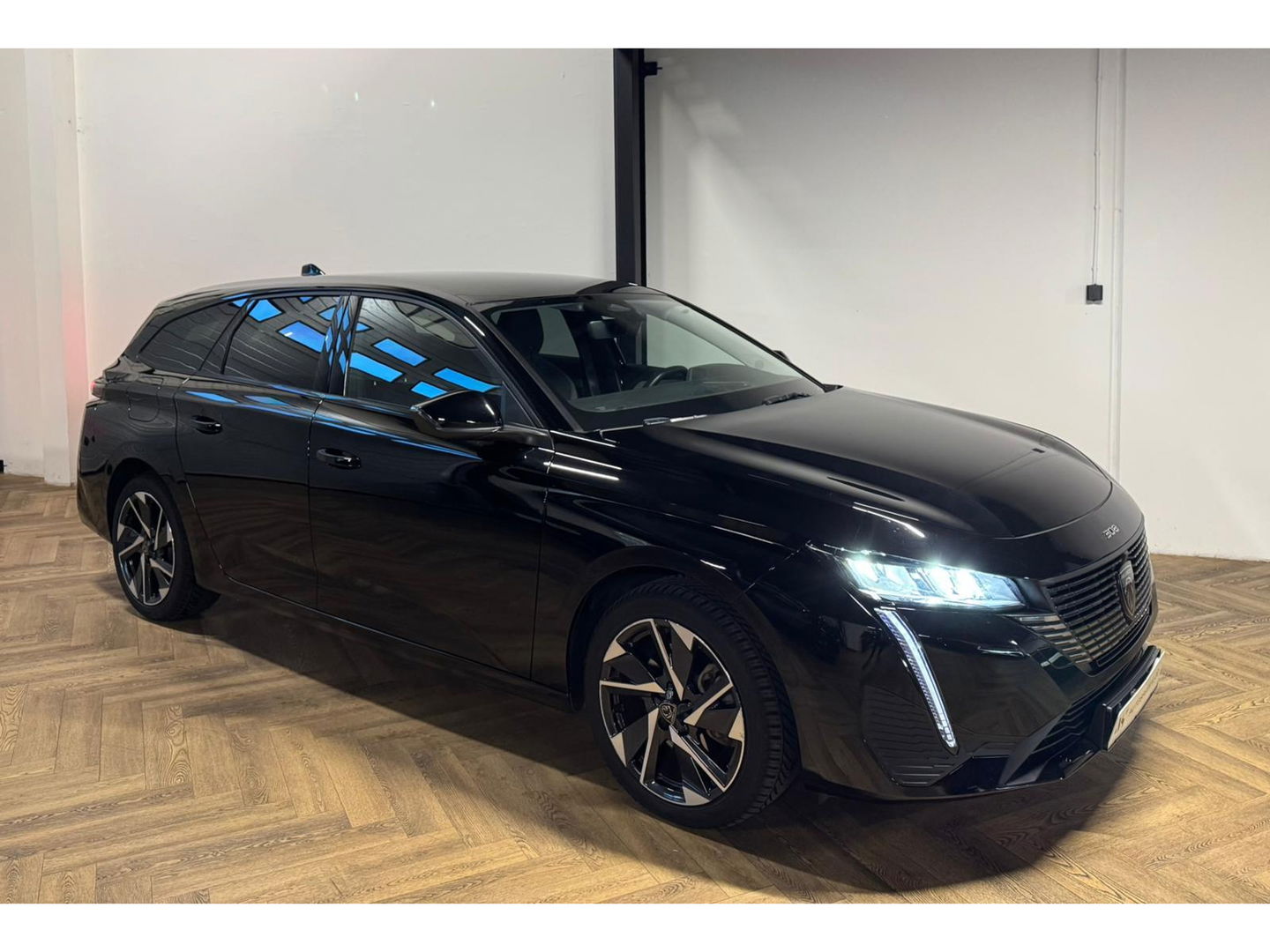 Peugeot 308 SW 1.2 PureTech Allure 360 CARPLAY