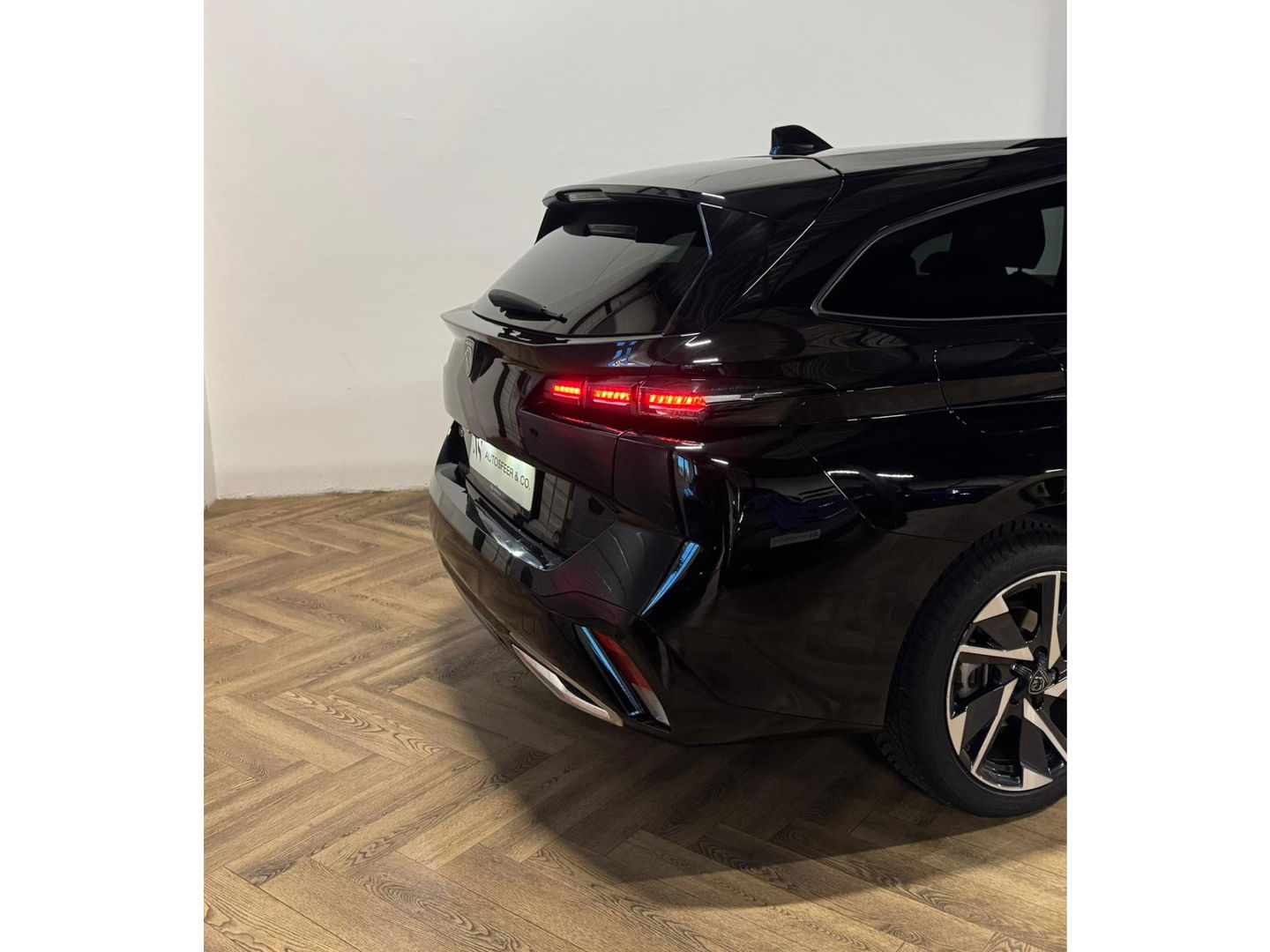 Peugeot 308 SW 1.2 PureTech Allure 360 CARPLAY