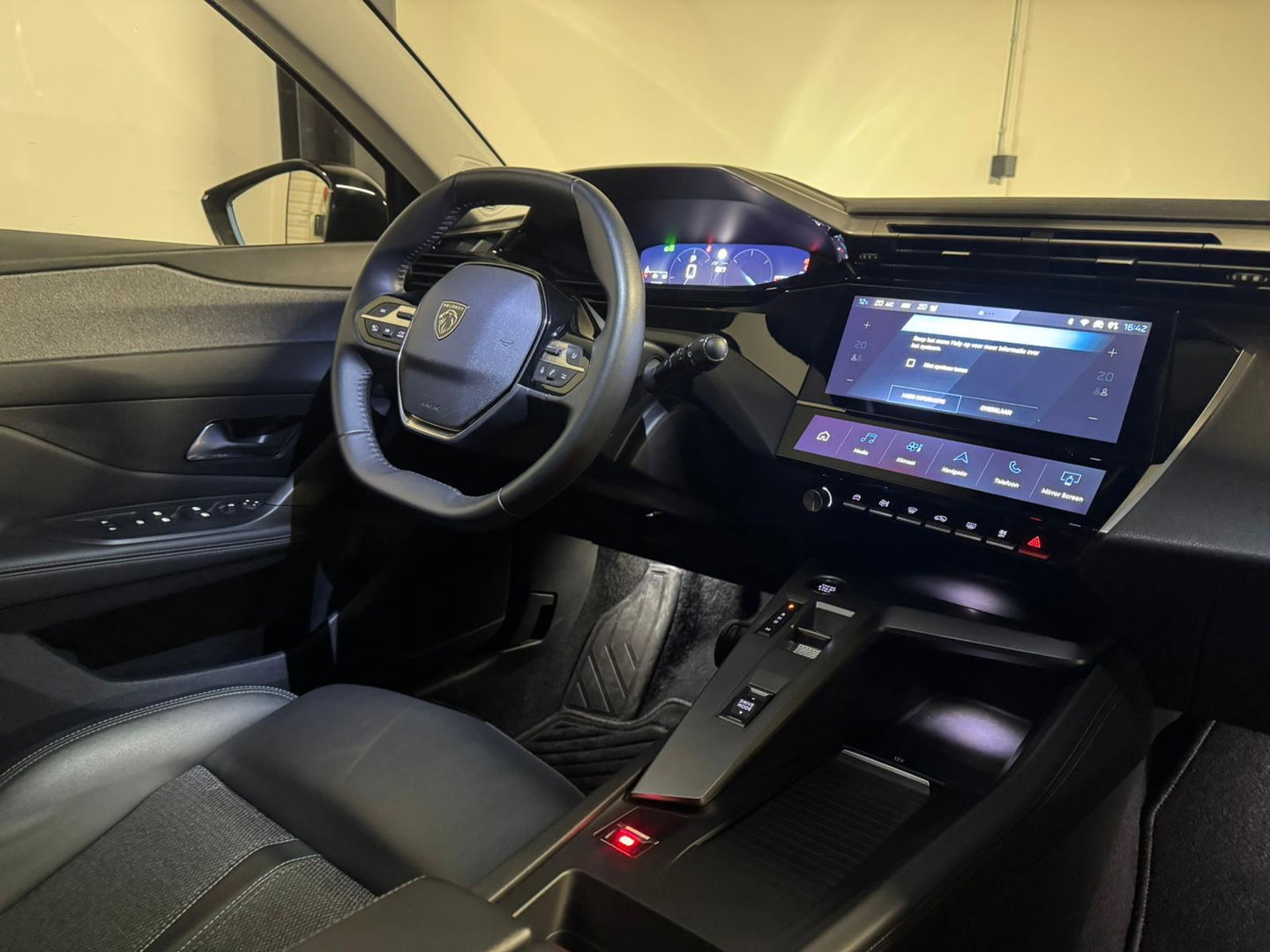 Peugeot 308 SW 1.2 PureTech Allure 360 CARPLAY