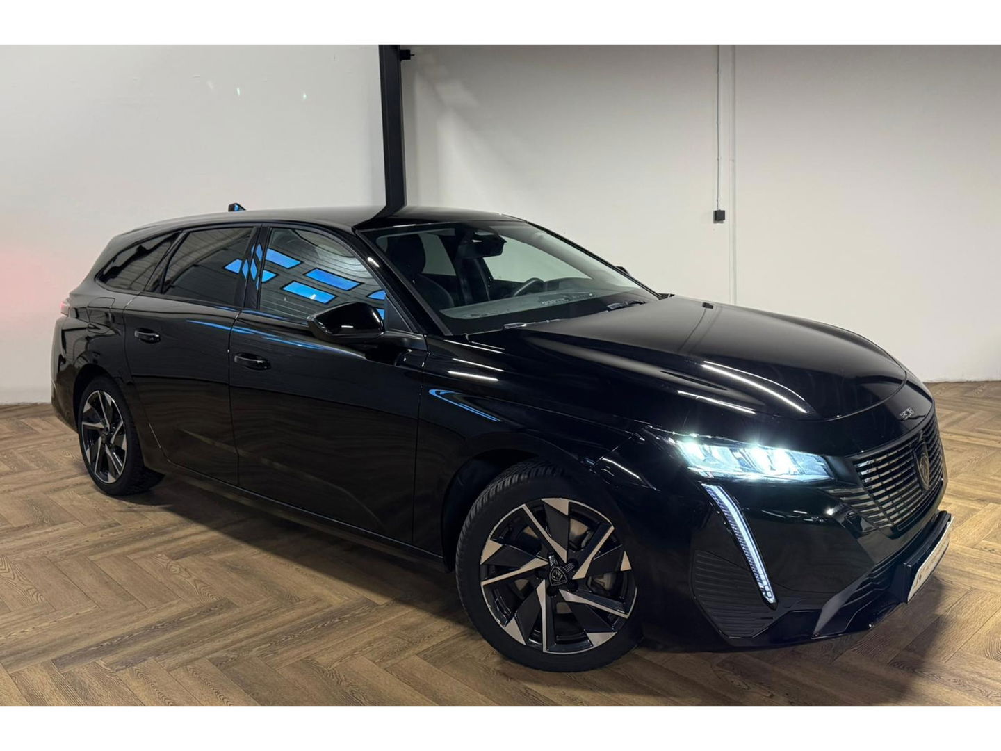 Peugeot 308 SW 1.2 PureTech Allure 360 CARPLAY