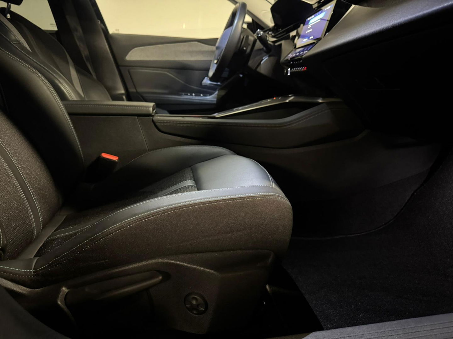 Peugeot 308 SW 1.2 PureTech Allure 360 CARPLAY