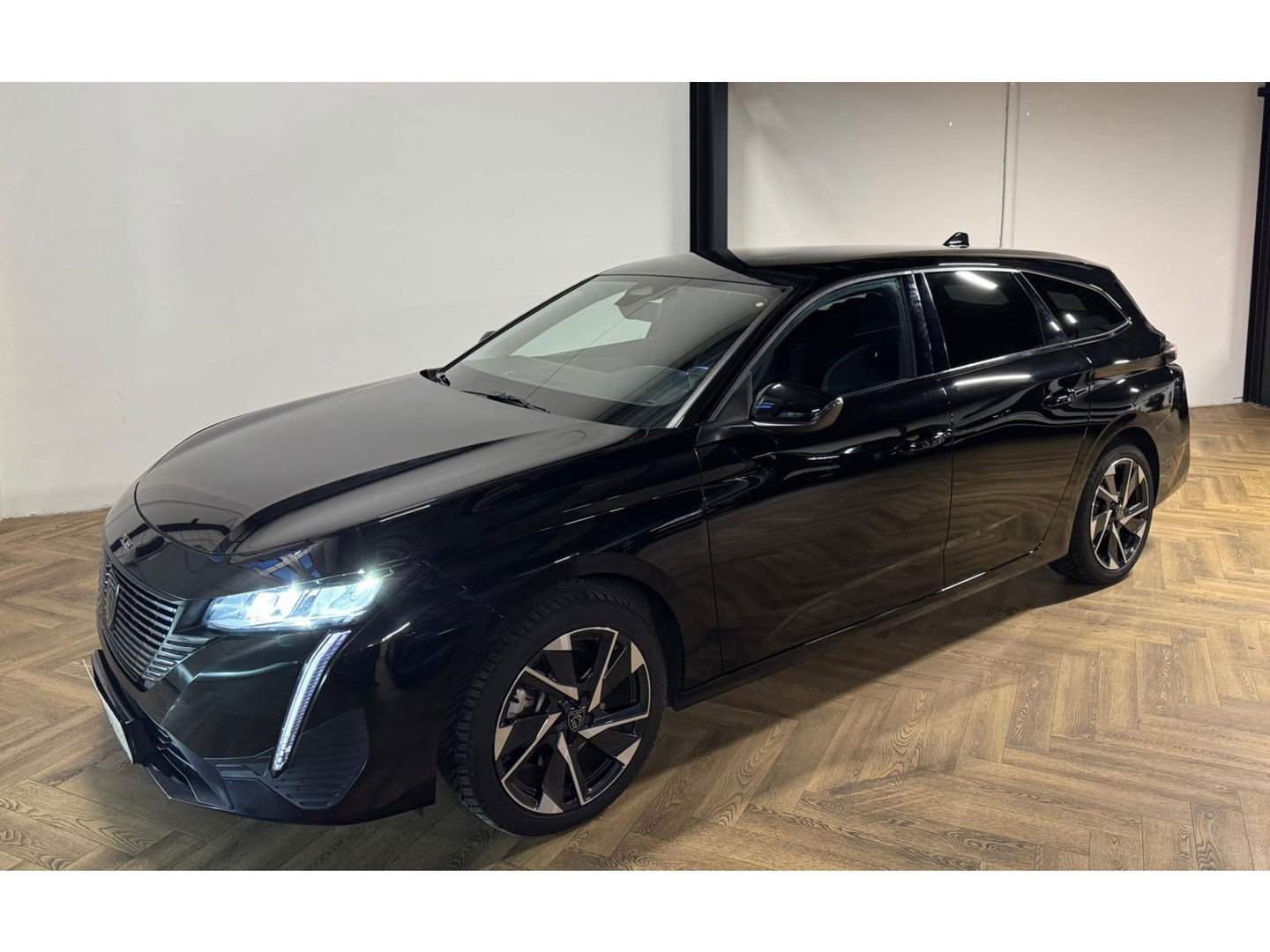 Peugeot 308 SW 1.2 PureTech Allure 360 CARPLAY
