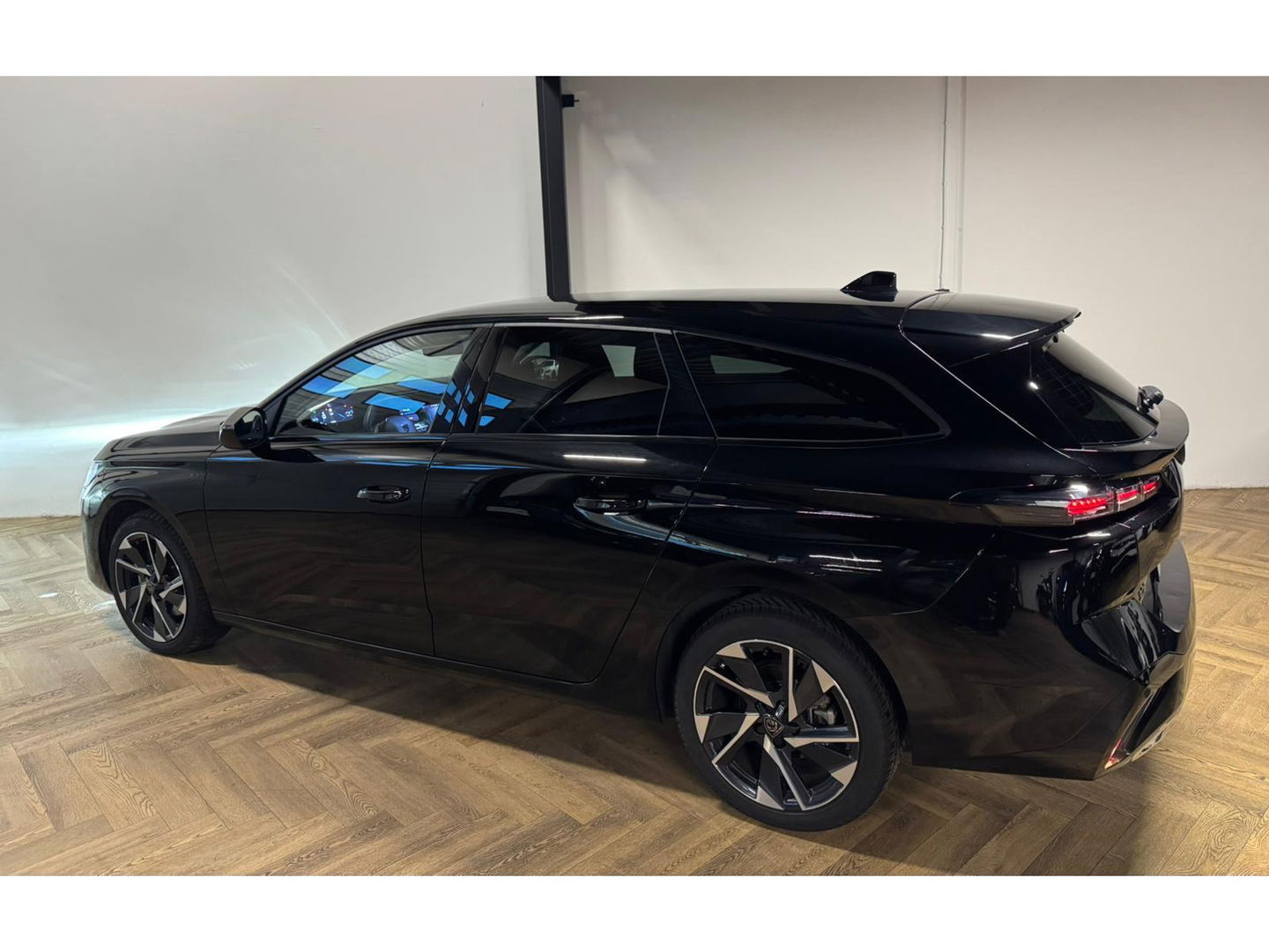 Peugeot 308 SW 1.2 PureTech Allure 360 CARPLAY