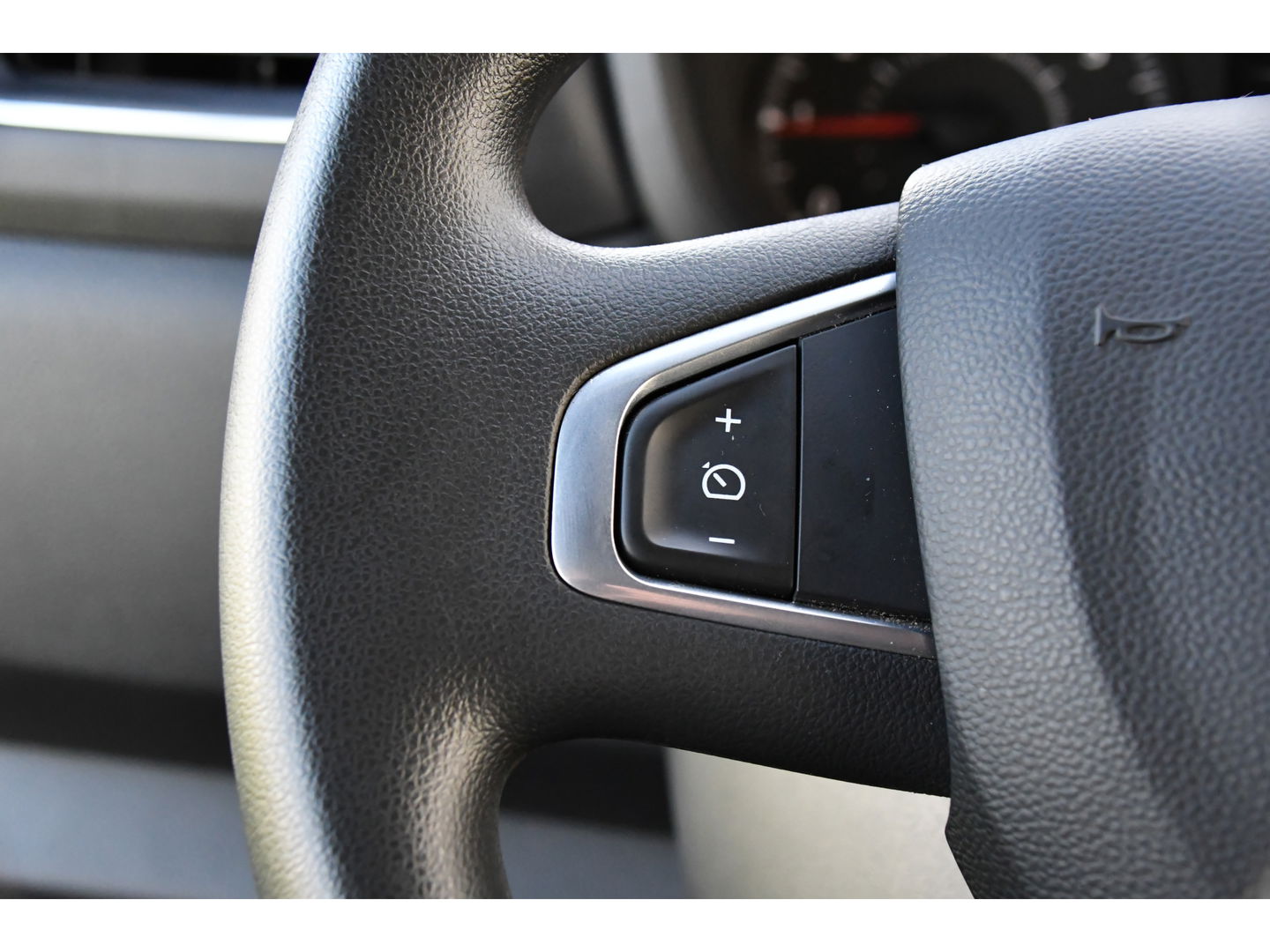 Renault Master T35 2.3 dCi 180 L3H2 Black Edition Camera, 180pk, Cruise, Carplay, Multimedia, Trekhaak, Sensoren, NAVI, Uniek!