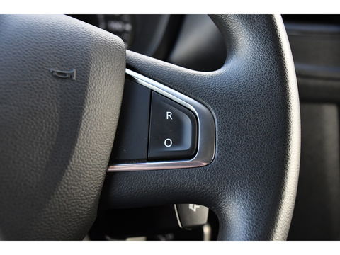 Renault Master T35 2.3 dCi 180 L3H2 Black Edition Camera, 180pk, Cruise, Carplay, Multimedia, Trekhaak, Sensoren, NAVI, Uniek!