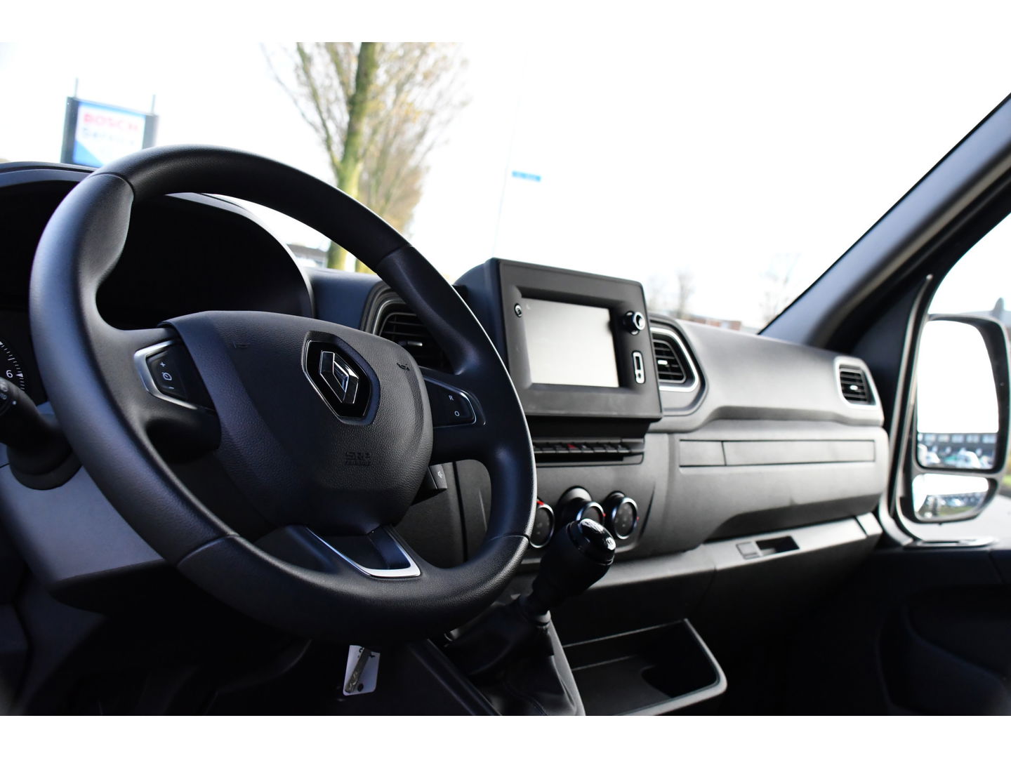 Renault Master T35 2.3 dCi 180 L3H2 Black Edition Camera, 180pk, Cruise, Carplay, Multimedia, Trekhaak, Sensoren, NAVI, Uniek!