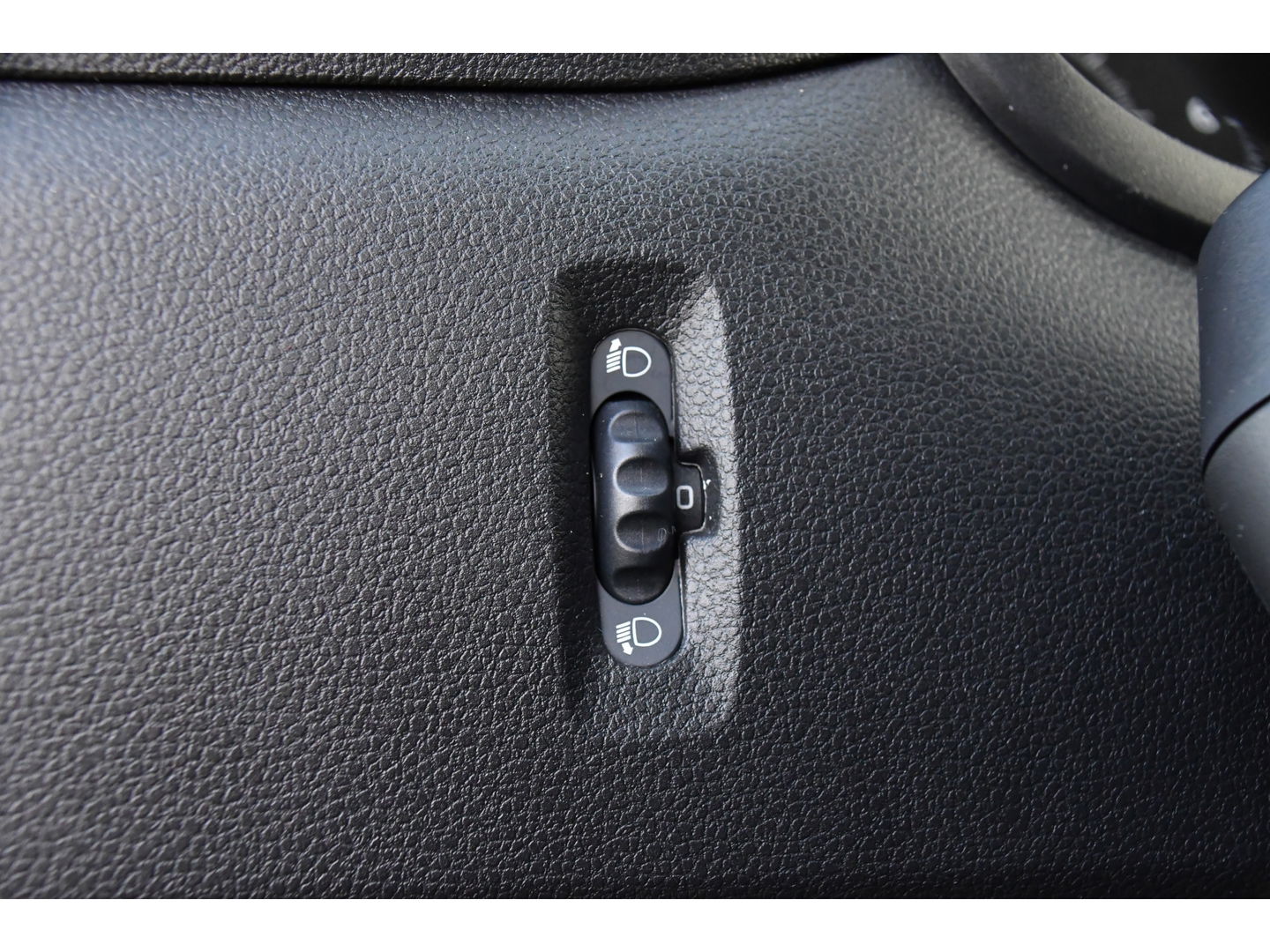 Renault Master T35 2.3 dCi 180 L3H2 Black Edition Camera, 180pk, Cruise, Carplay, Multimedia, Trekhaak, Sensoren, NAVI, Uniek!