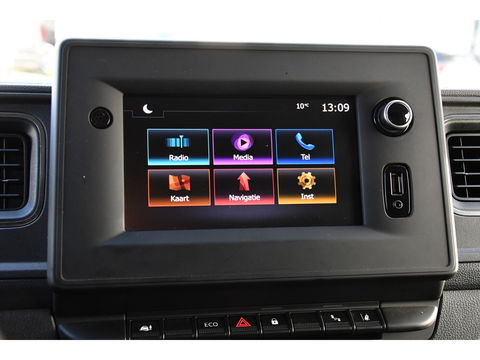 Renault Master T35 2.3 dCi 180 L3H2 Black Edition Camera, 180pk, Cruise, Carplay, Multimedia, Trekhaak, Sensoren, NAVI, Uniek!
