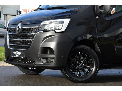 Renault Master T35 2.3 dCi 180 L3H2 Black Edition Camera, 180pk, Cruise, Carplay, Multimedia, Trekhaak, Sensoren, NAVI, Uniek!